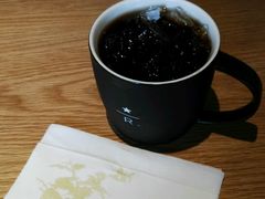 新鲜滴滤冰咖啡-星巴克(武康路店)