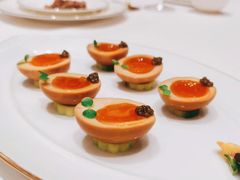 黑鱼子烟熏糖心蛋-伯衡55·吉品轩(乌鲁木齐南路店)