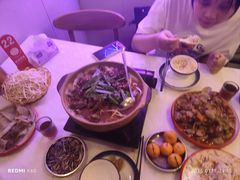 -海盗船. 龙虾烧烤. 酒馆