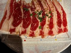 -山川小町·极番烧肉(新地假日广场店)