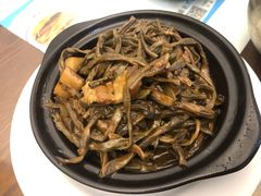 -临街徽菜馆·正宗黄山味