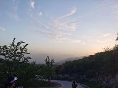 -鬼笑石后山停车场