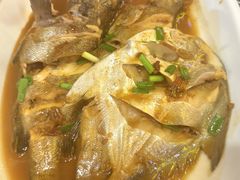 酱炖杂鱼-旺角小渔村(二马路店)