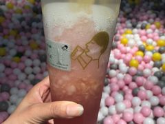 -喜茶(杭州滨江宝龙店)