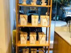 面包甜点陈列柜-Cafe on warm(丹霞店)