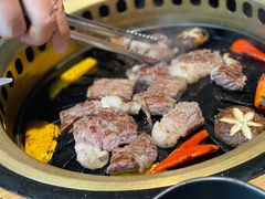 -炼火烤肉店