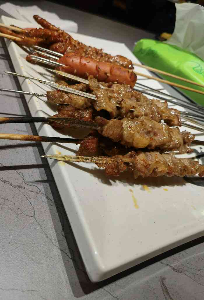 大全烧烤(阳光路店)-"作为哈尔滨的一家烧烤老店,吃的都是回忆.