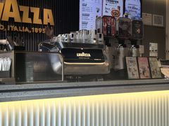 -LAVAZZA拉瓦萨咖啡(中航城君尚购物中心店)