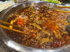 -肖肖酸萝卜鱼火锅(总店)