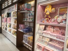 -泡泡玛特POPMART(蓝色港湾店)