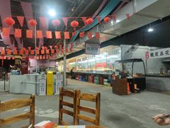 大堂-三千坪超级火锅市场·土灶牛肉火锅