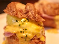 经典班尼迪克-壳里西餐厅Coquille Seafood Bistro(蒙自路店)