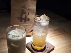 -天井·丑面包搭咖啡