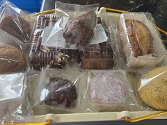 -炉边皮皮·烘焙甜品工厂店