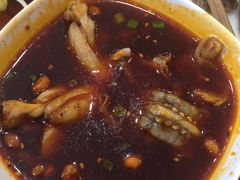 -刘胖娃鱼庄·特色肥肠鱼(杨家坪店)