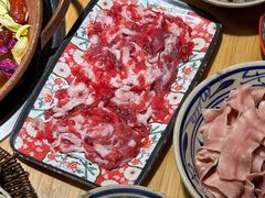 -洱火云南酸菜牛肉火锅(石景山当代商城店)