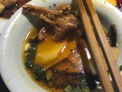-红九格老火锅(三峡广场店)