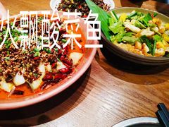 -云海肴·汽锅鸡·云南菜(天山百盛优客店)