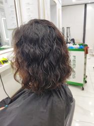 -镁连社·美联社