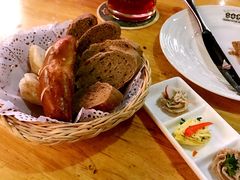 免费餐前面包-皇冠自酿啤酒坊(中国红街5号楼店)