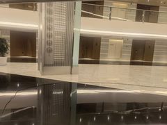 -上海滴水湖皇冠假日酒店