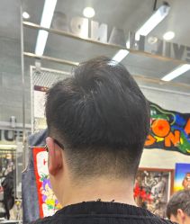 -Devilhands Barbershop男士理容店