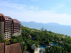 -三亚湾海居铂尔曼度假酒店