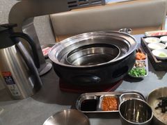 -围炉肉舍丹东海鲜烤肉·烤活鳗(步行街店)