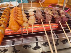 -哈尔滨小酒馆·鲜肉现穿自助烧烤(康新花园店)