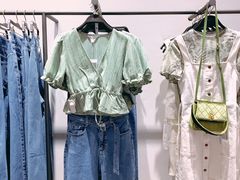 -URBAN REVIVO(西安Momopark店)