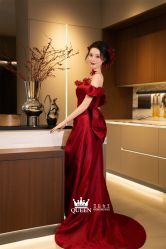 点击看大图 -艾拉·女王婚纱礼服馆