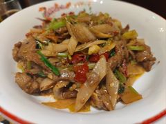 -江城小馆陕南妈妈菜·全球旅行餐厅(钟楼店)