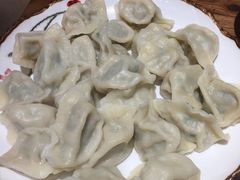 -东来菜馆•手抓海鲜家常菜•海鲜锅贴(鸽子窝店)