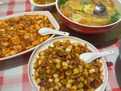 -洪霞餐馆·川菜·鲜货现炒(两江春城店)