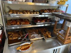 酱好的肘子和黄花鱼-鼎香润(德胜门内店)