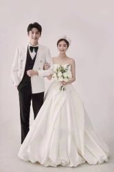 -蒙太奇婚纱摄影(万达店)