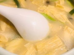 上汤虾仁鲜腐竹-禾珍珠家常小馆(河南博物院店)