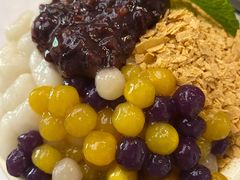 -阿瓦山寨·湘菜现炒·剁椒鱼头王(咸阳总店)