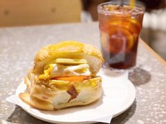 招牌菠萝包-华嫂冰室(湾仔店)
