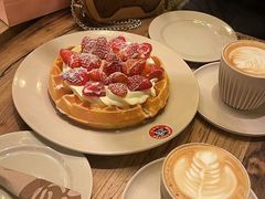 草莓思慕华夫饼-MAAN COFFEE漫咖啡