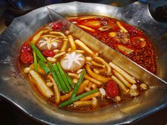 -湊湊火锅·茶憩(杭州湖滨银泰in77店)