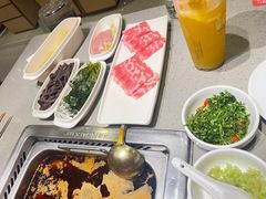 -海底捞火锅鲜切牛肉主题店(长寿路店)