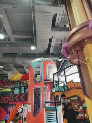 -欧酷世界动力星球(王府井奥莱UP TOWN店)