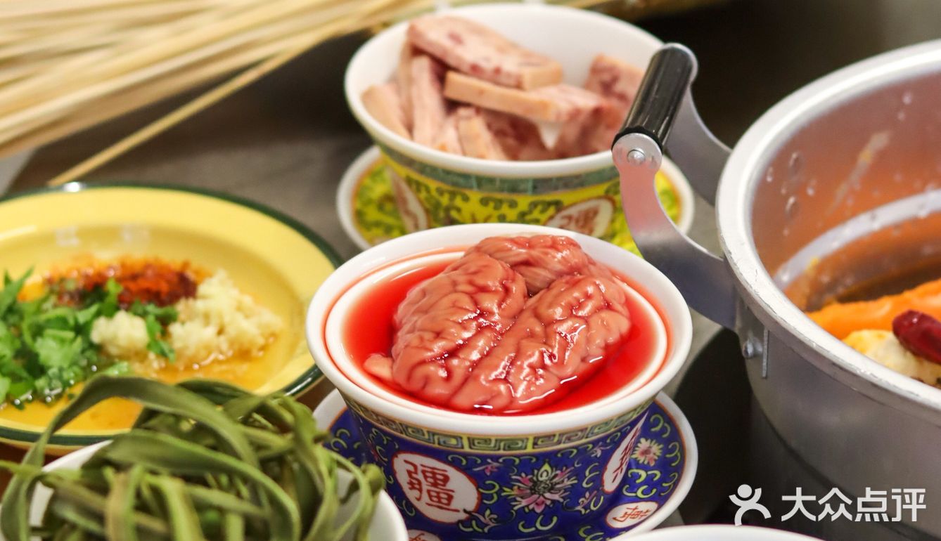 三亚首家牛油麻辣烫‼️是成都的市井味道