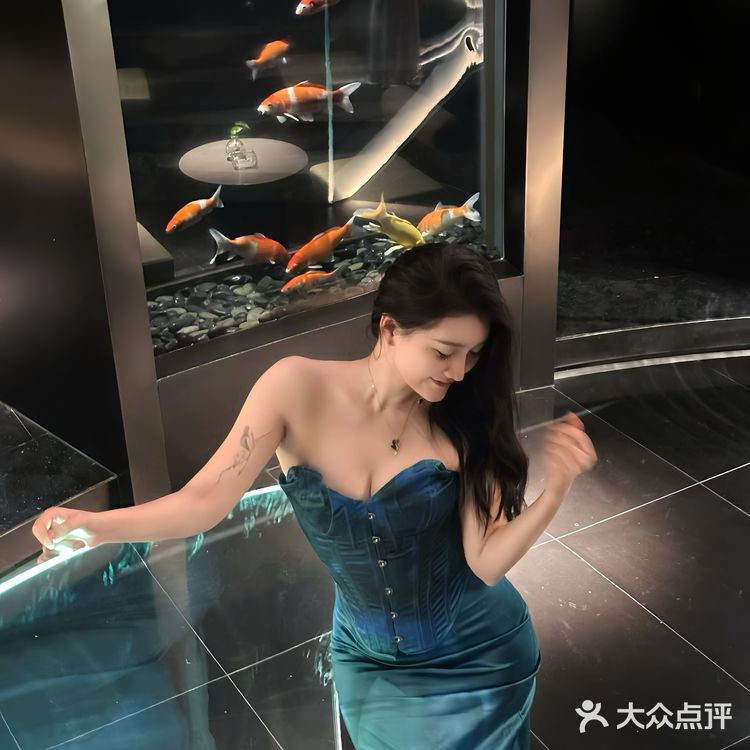 和漂亮的人吃漂亮饭啦ᥫᩣ