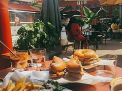 -Catch Bagel(芳草地店)