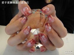 爱手爱脚彩绘水晶甲-摩睫+皮肤管理·科学美容中心