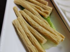 -小龙坎火锅(湖滨银泰in77店)
