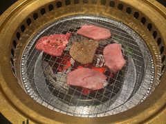 -山川小町·极番烧肉(新地假日广场店)