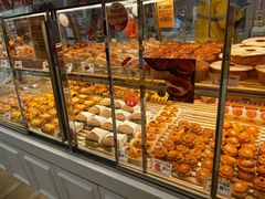面包甜点陈列柜-味多美蛋糕(三元桥店)